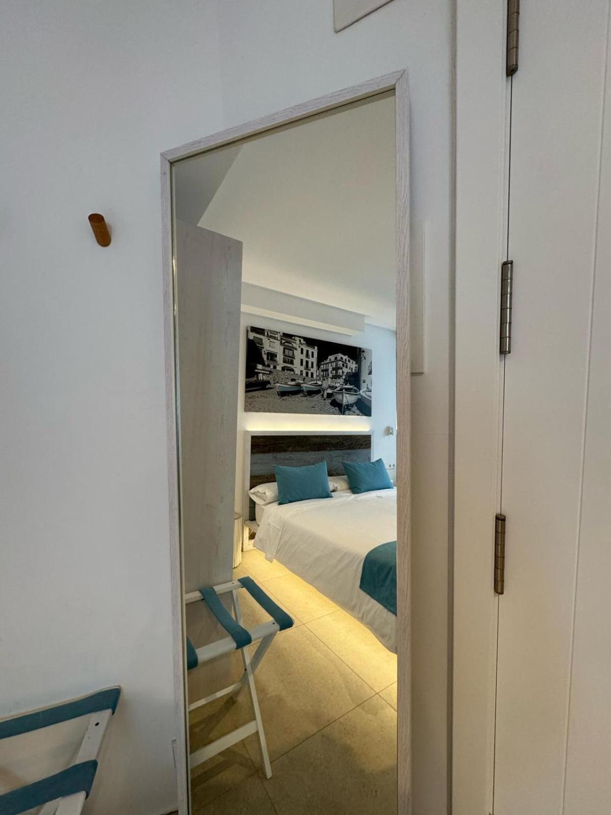 Hotel Boutique Es Blau Cadaqués Dış mekan fotoğraf