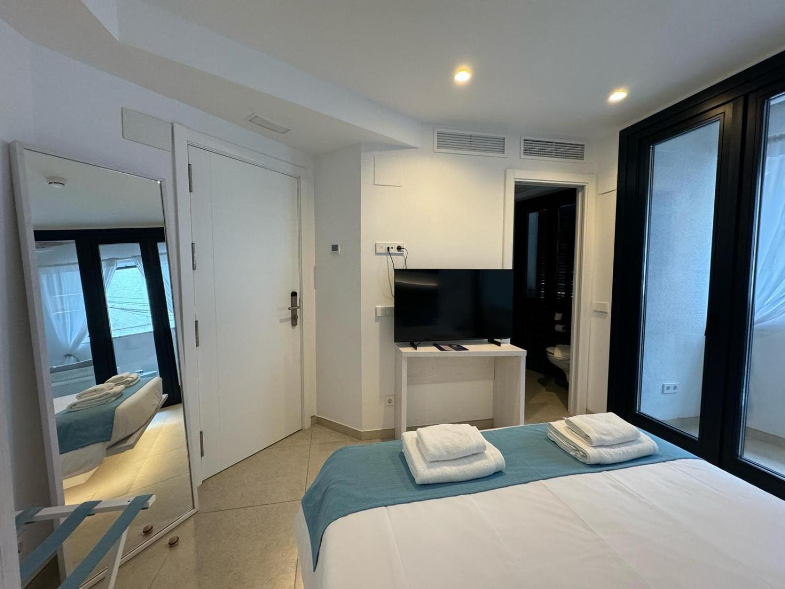 Hotel Boutique Es Blau Cadaqués Dış mekan fotoğraf